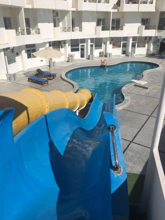 Apartment Taranto Near The Sea Redsealine フルガダ エクステリア 写真